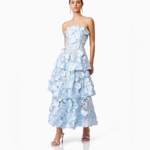 Elliatt Selene Maxi Tiered 3D Dress in Blue